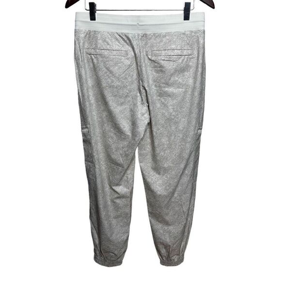 Athleta venture printed workout pants - Picture 4 of 7